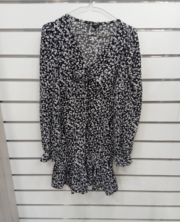 Robe à fleurs noire 36